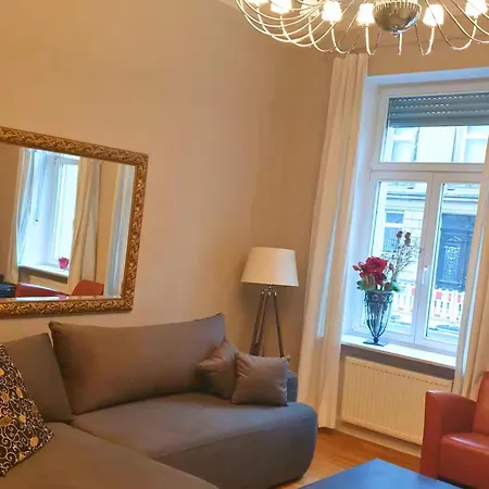 Charmante Altbauwohnung Im Herzen Von Bamberg