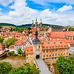 Charmante Altbauwohnung Im Herzen Von