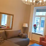 Charmante Altbauwohnung Im Herzen Von Bamberg